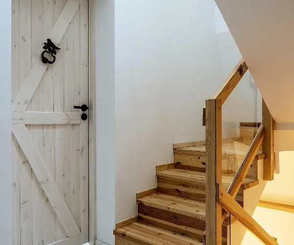 Loft 85 שצ'צ'ירק